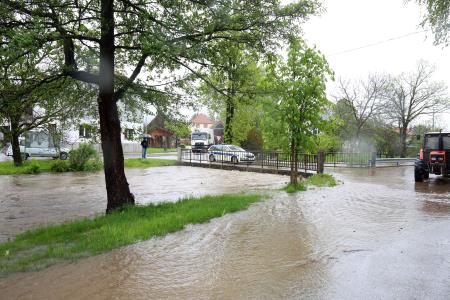 POPLAVE DOLENJA VAS 05 FOTO LJUBO VUKELIČ